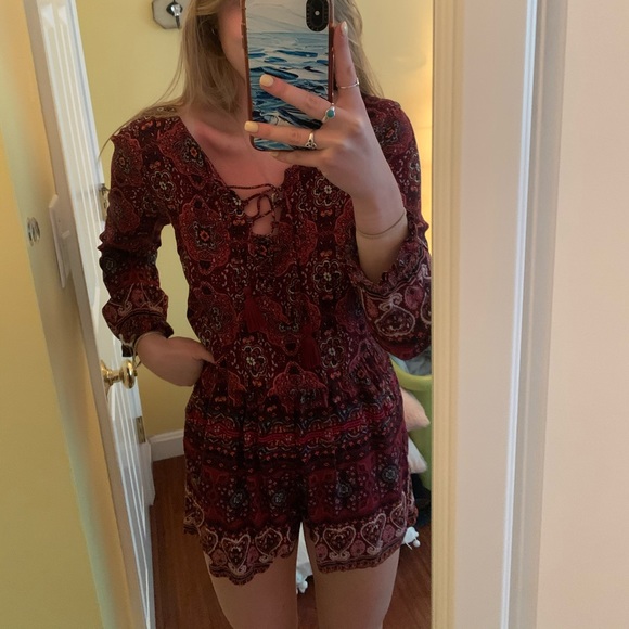Hollister Romper - Picture 1 of 1